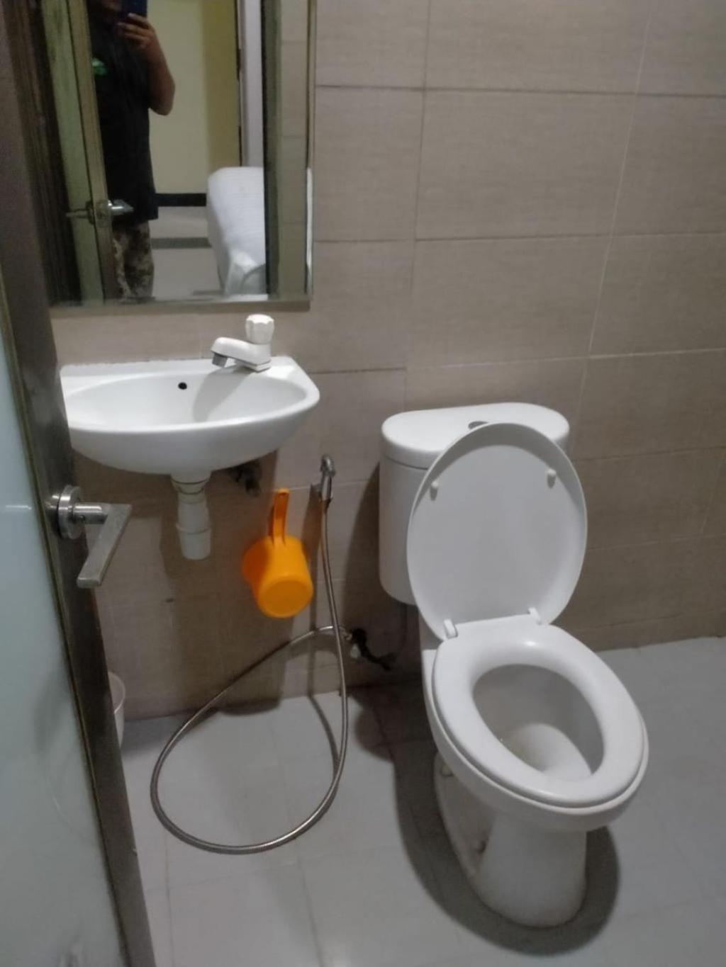 Dekost Madiun Hotell Eksteriør bilde
